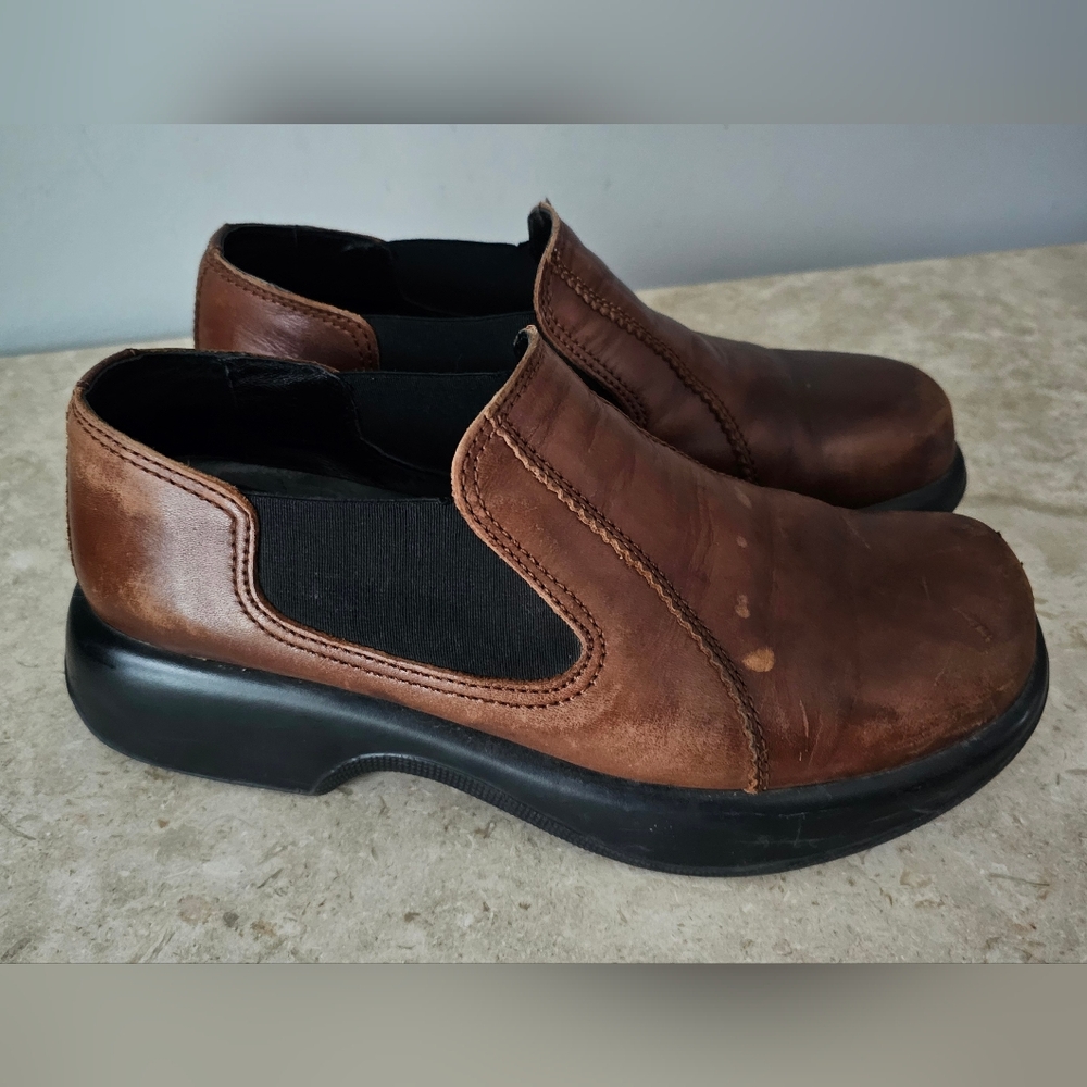 Dansko Chunky Shoes Womens Size EU 39 US 8.5-9 Brown Leather Platform Slip On